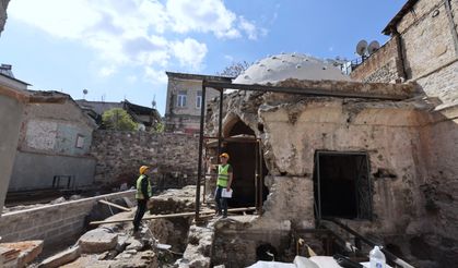 Kıllıoğlu Hamamı Ayağa Kalkıyor