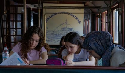 Bergama Vapuru Gençler İçin Demir Attı: Rotamız Üniversite