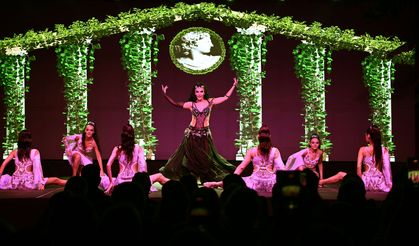 Kuşadası'nda Anadolu Ateşi ile Büyüleyici Bir Yolculuk Başladı