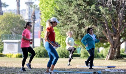 Konak'ta Açık Havada Spor Keyfi Başladı