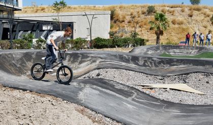 Bornova'da Pedallar Geleceğe Dönecek