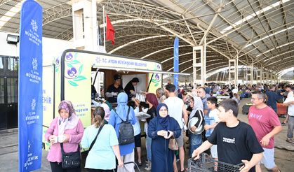 Büyükşehir'den Aydınlılara Limonata İkramı