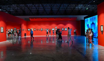 94. İEF'te Atatürk ve Refik Anadol Sergilerine Büyük İlgi