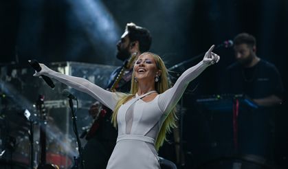 Çim Konserleri Sahnesi Derya Uluğ'u Ağırladı