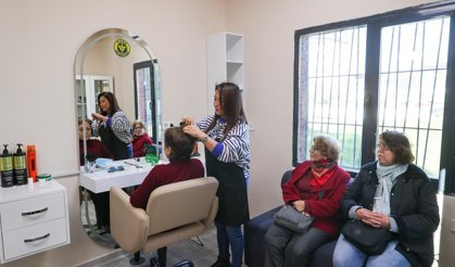 Buca'da Çınarlara Vefa Büyüyor: İkinci Çınarlar Buluşma Noktası Buca Koop'ta Açıldı