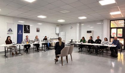 İzmir Büyükşehir'de Mülakata Halk Girdi