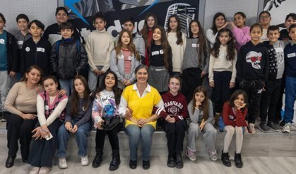 Çocuk Meclisi Üyeleri Stüdyo Kültürpark'ta Kayıt Yaptı