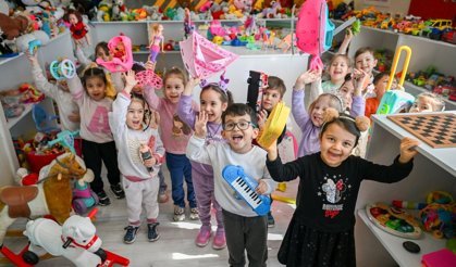 Bornova'da Dayanışma ve Paylaşmanın Simgesi: Oyuncak Kütüphanesi