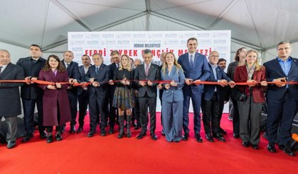 Konak'ta Ferdi Zeyrek Gençlik Merkezi Törenle Açıldı