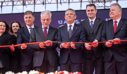 Özgür Özel ve Cemil Tugay, Urla'da: "İzmir, Hizmetin Şehri"