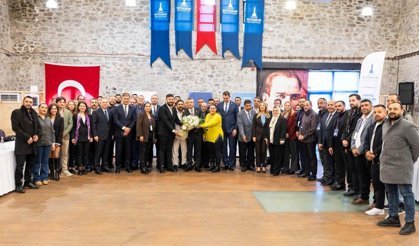 İzmir'de CHP ve Roman Yurttaşlar Aynı Masada