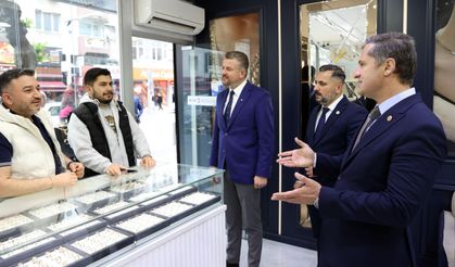 Başkan Duman ve Milletvekili Yücel Buca'da Sokağın Sesini Dinledi