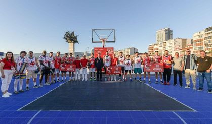 İzmir'de 3X3 Basketbol Gençlik Kupası Heyecanı Yaşandı