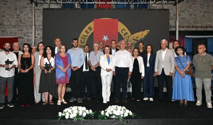 İzmir Gazeteciler Cemiyeti 80. Yaşını Ödüllerle Kutladı
