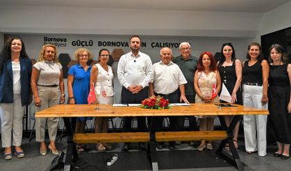 Bornova'da "Üçüncü Yaş Üniversitesi" Dönemi Başlıyor