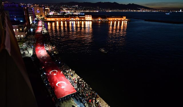 Cumhuriyet Coşkusu İzmir'den Yankılanacak