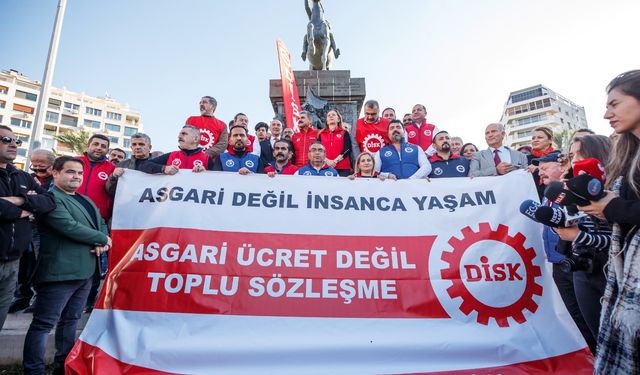 İzmir'de DİSK'ten 'Asgari Ücret' Yürüyüşü