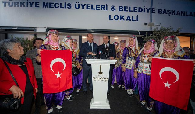 İzmir'de Meclis Üyeleri Lokali Açıldı