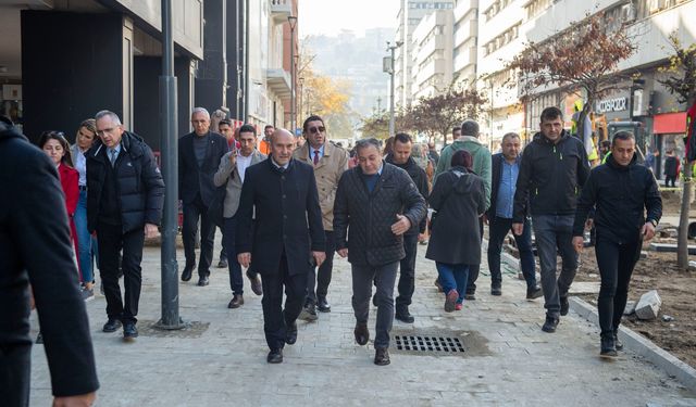 Kemeraltı'nın Ana Caddeleri Göz Kamaştıracak