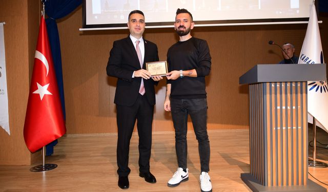 Mobilya Akademi'de "Neden Tasarım" Semineri