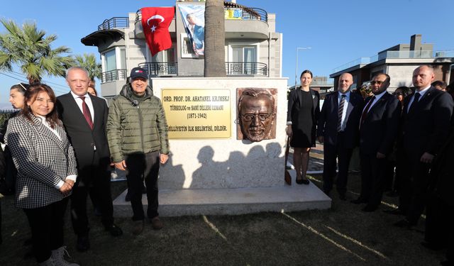 Narlıdere'de Ahatanhel Krımski Parkı Açıldı