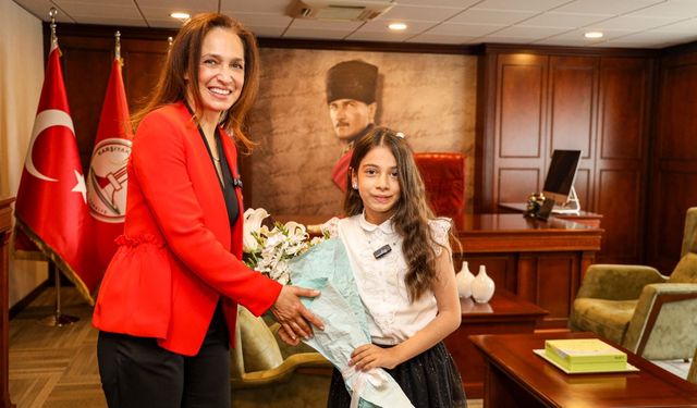 Karşıyaka'nın Çocuk Başkanı Park ve Barınak İstedi