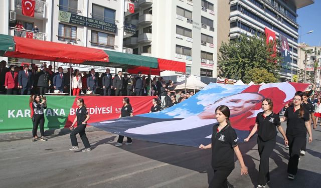 Karşıyaka’yı Bayram Coşkusu Sardı