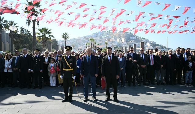 Kuşadası'nı Cumhuriyet Bayramı Coşkusu Sardı