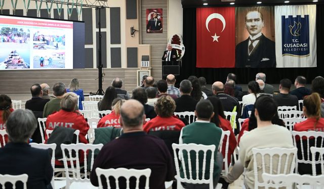 Kuşadası'nda Deprem Paneli: "Güçlü Değil Ama Sık Üretiyor"