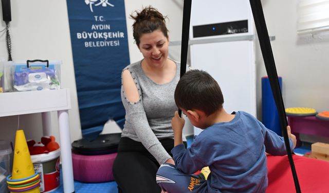 Başkan Çerçioğlu Otizmli Çocukların Yanında