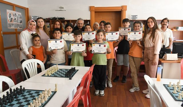 Güzelçamlı'da Satranç Turnuvası Heyecanı