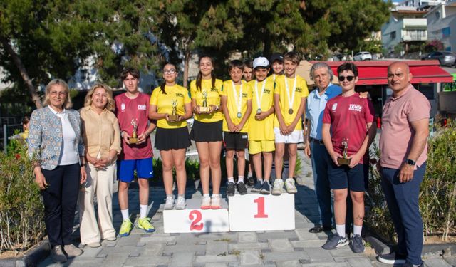 Kuşadası Tenis Kulübü'nde 19 Mayıs Turnuvası Heyecanı Yaşandı