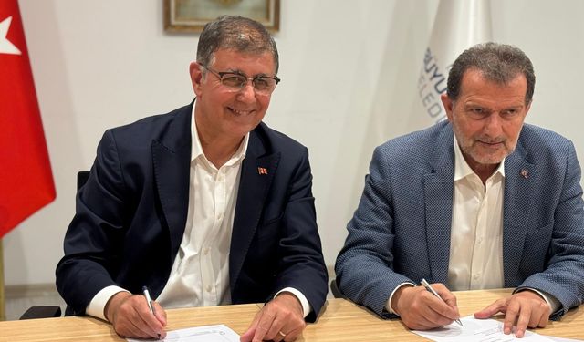 İZDENİZ'de İmzalar Atıldı
