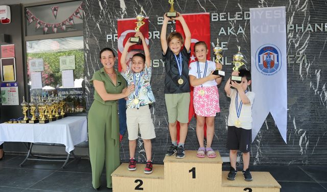 Efes Selçuk'ta Satranç Heyecanı