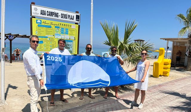 Kuşadası Plajları 25 Mavi Bayrak ile Taçlandı