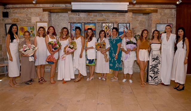 İbramaki Sanat Galerisi'nin Duvarlarını Mozaik Eserler Süslemeye Başladı