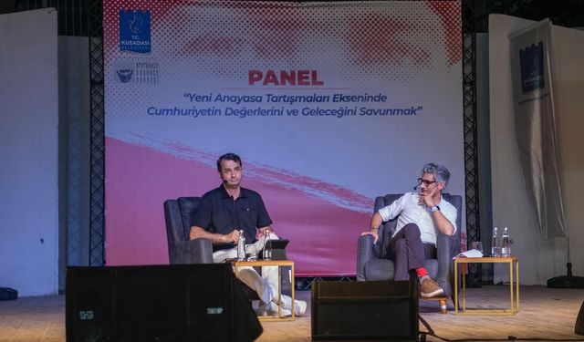 Kuşadası'nda Anayasa Değişikliği Konuşuldu