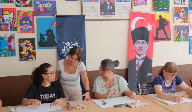 Aydın'da Sanat Her Yaşta: Yaz Resim Kursları Devam Ediyor