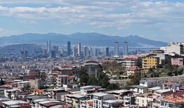 Karşıyaka'nın Yapı Stoku İçin Çalışmalar Başlıyor