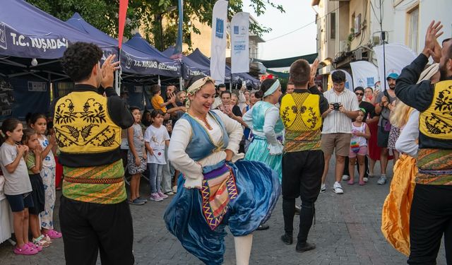 Kuşadası'nın Hafızası Yeniden Canlanıyor