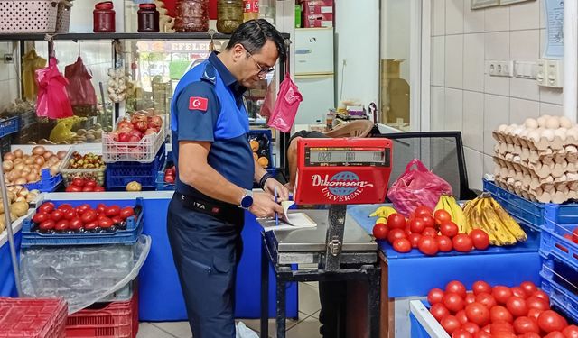 Efeler'in Ekiplerinden Manavlarda Sıkı Denetim