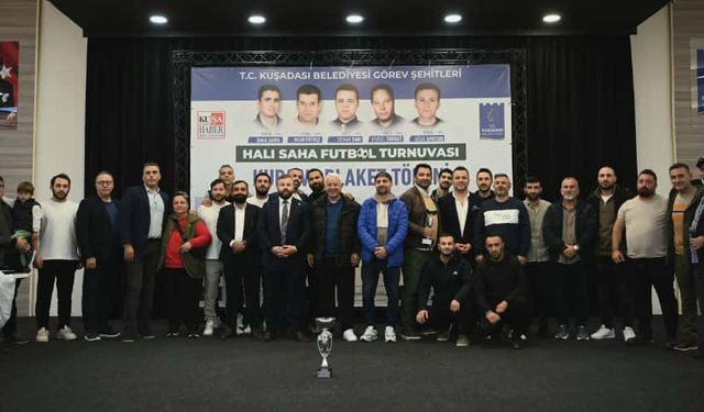 Kuşadası'nda 'Görev Şehitleri' Anısına Futbol Turnuvası