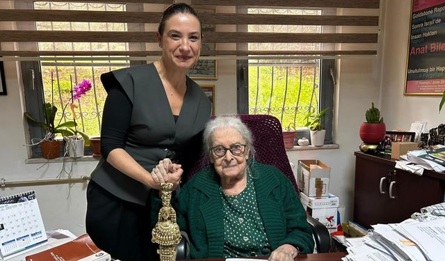 Selçuk Belediyesi'nden Kuçuradi'ye Onur Ödülü