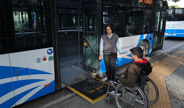 ESHOT'tan Engelliler Günü Müjdesi: "Duraktayım" Güncelleniyor