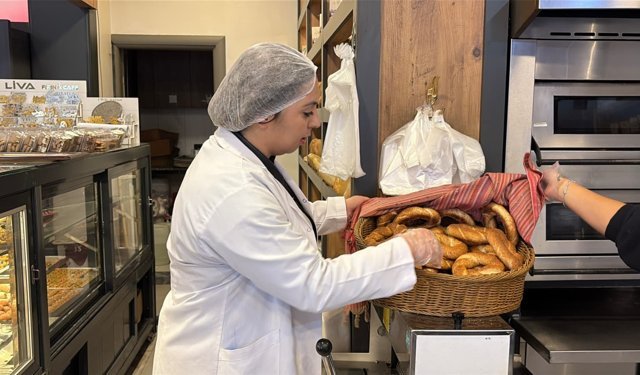 Kuşadası'nda Simit Fiyatları Denetimden Geçti