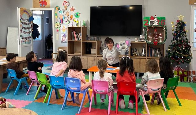 Kuşadası'nda Çocuklar Hem Eğleniyor Hem de Becerilerini Geliştiriyor