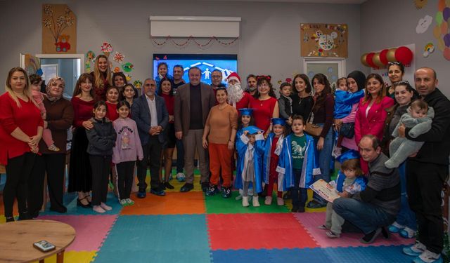 Anne Baba Çocuk Merkezi'nde Yeni Yıl Coşkusu Yaşandı