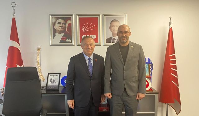 CHP'li Zeybek'ten Başkan Zencirci'ye Övgü Dolu Sözler