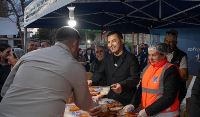 Başkan Günel Binlerce Hemşehrisini İftar Sofrasında Buluşturdu