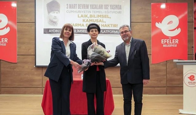 Zülal Kalkandelen Efeler Halkıyla Buluştu